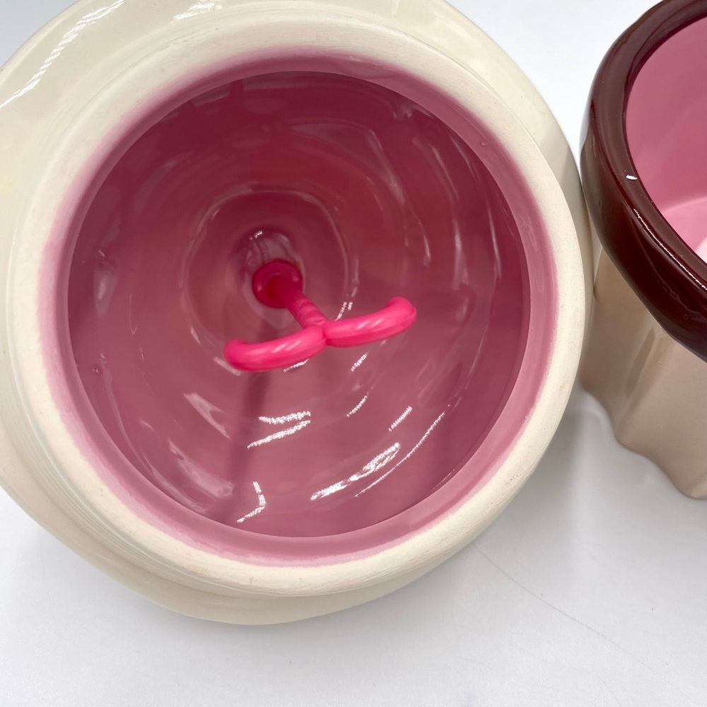 PANDORA unforgettable moments Ceramic Cupcake, Susan G. Komen, limited edition - Picture 9 of 10